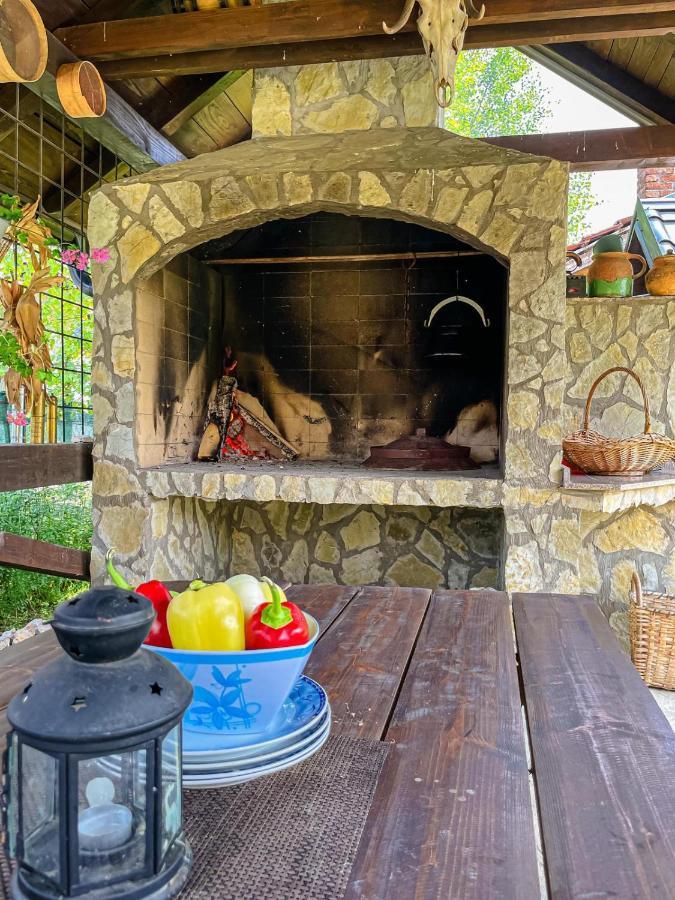 Holiday Home Avita Bihać Eksteriør billede
